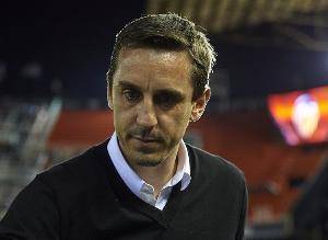 内维尔：我不看好朗尼克的4-2-2-2，它确实不适合目前曼联的阵容