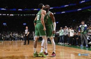 🏀布朗32+7+5 塔图姆22+6+7 波津17+7 绿军主场大胜奇才